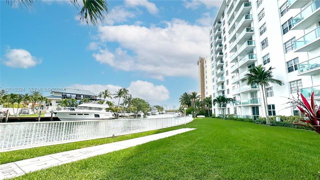 2841 NE 163rd St 1210, North Miami Beach, FL 33160