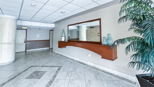 2841 NE 163rd St 1210, North Miami Beach, FL 33160