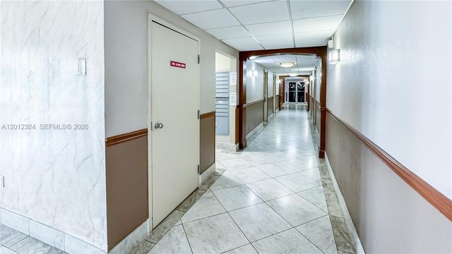 2841 NE 163rd St 1210, North Miami Beach, FL 33160