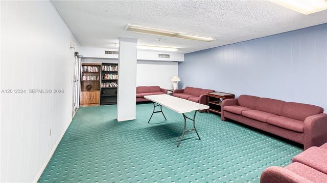 2841 NE 163rd St 1210, North Miami Beach, FL 33160