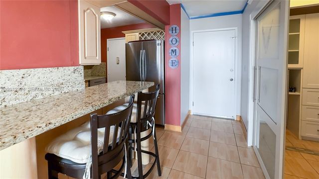 2841 NE 163rd St 1210, North Miami Beach, FL 33160