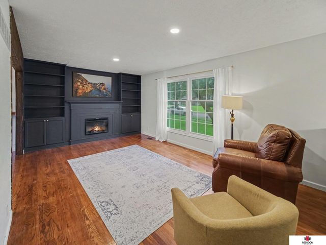 510 Leavitt Lane, Lincoln, NE 68510