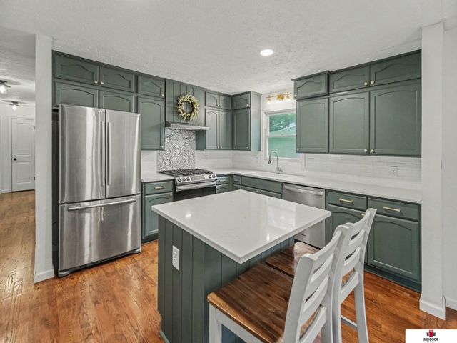 510 Leavitt Lane, Lincoln, NE 68510