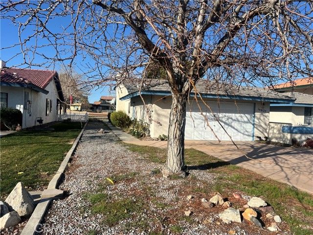 14627 Greenbriar, Helendale, CA 92342