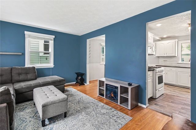 66 Woodrow Avenue, Irondequoit, NY 14609