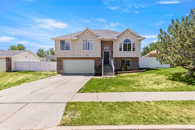 1873 N 25 E, Layton, UT 84041