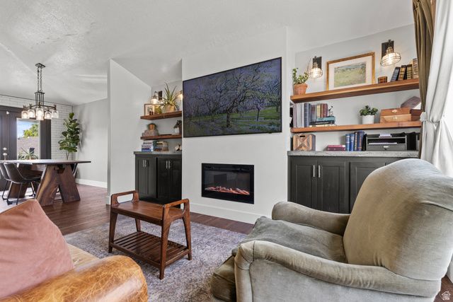 1873 N 25 E, Layton, UT 84041