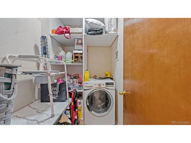 11049 Eagle Creek Pkwy, Commerce City, CO 80022