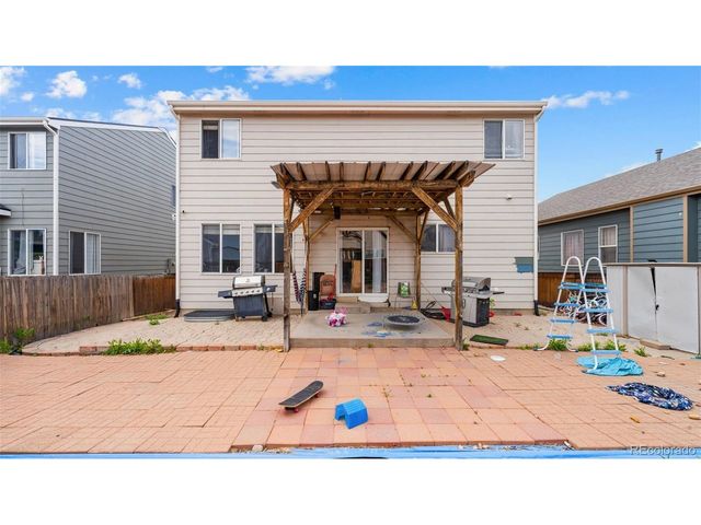 11049 Eagle Creek Pkwy, Commerce City, CO 80022