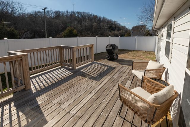 5464 Daniel Ray Dr, Whites Creek, TN 37189