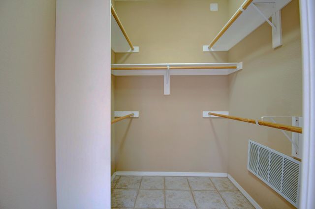 5809 Vulcan Vista Drive NE, Albuquerque, NM 87111