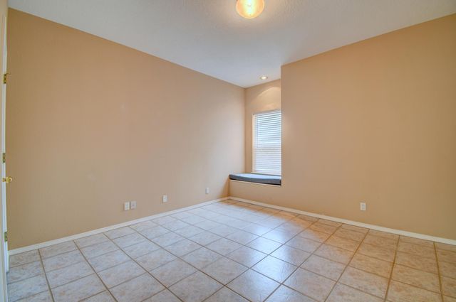 5809 Vulcan Vista Drive NE, Albuquerque, NM 87111