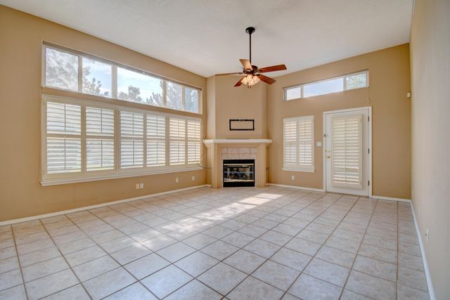 5809 Vulcan Vista Drive NE, Albuquerque, NM 87111