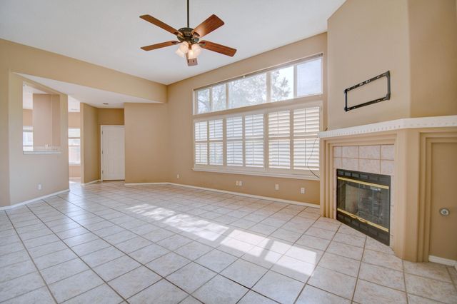 5809 Vulcan Vista Drive NE, Albuquerque, NM 87111