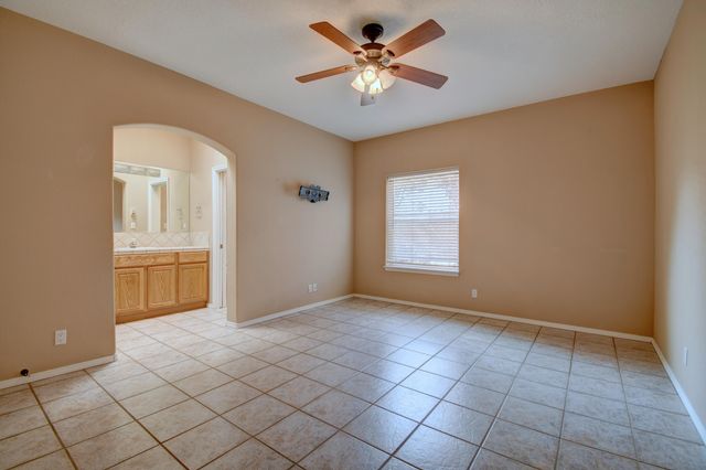 5809 Vulcan Vista Drive NE, Albuquerque, NM 87111