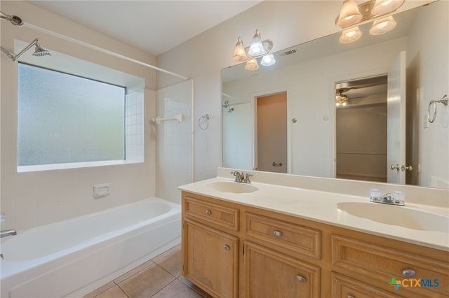 2007 Sandalwood Lane, Bryan, TX 77807