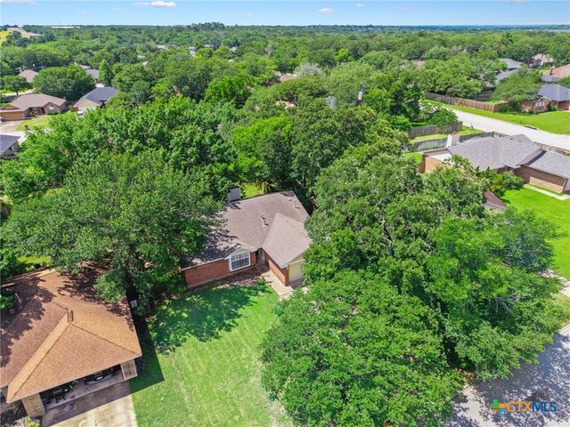 2007 Sandalwood Lane, Bryan, TX 77807