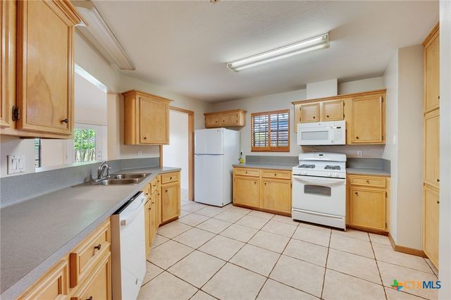 2007 Sandalwood Lane, Bryan, TX 77807