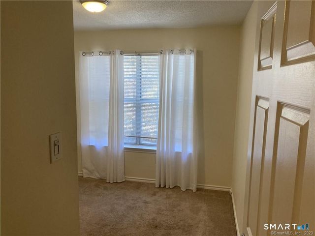 31 High Street 5304, East Hartford, CT 06118