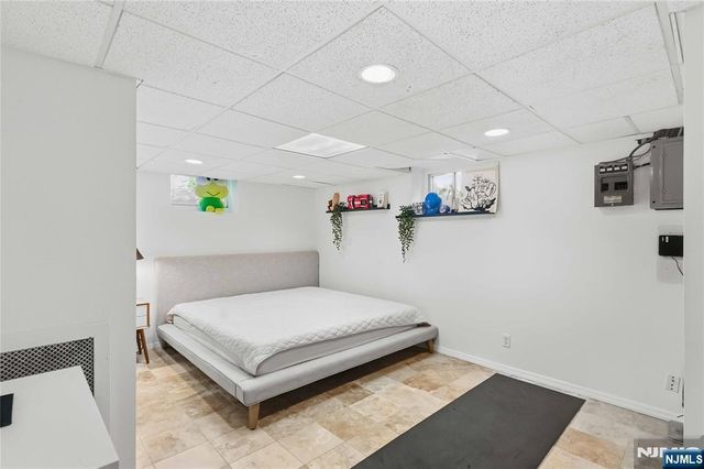 587 Closter Dock Road, Closter, NJ 07624
