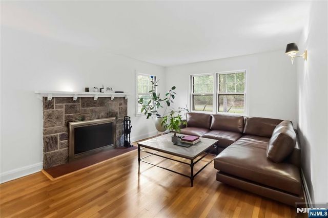 587 Closter Dock Road, Closter, NJ 07624