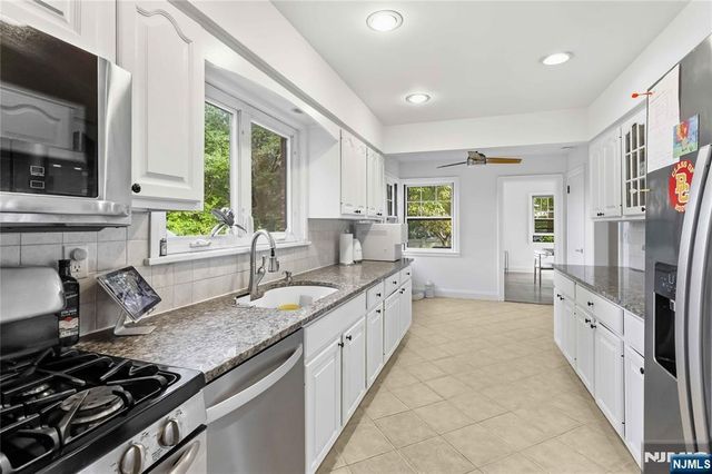587 Closter Dock Road, Closter, NJ 07624