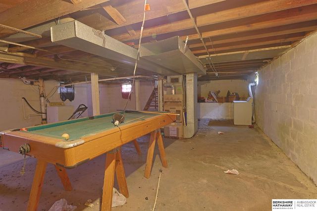5327 N 27th Street, Omaha, NE 68111