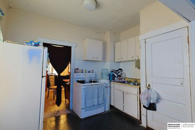 5327 N 27th Street, Omaha, NE 68111