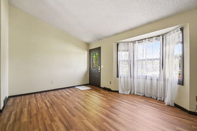 2670 Thorn Creek Street Se, City Of Kentwood, MI 49508