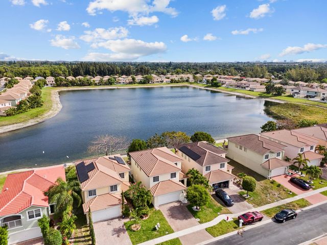 6427 Adriatic Way, Greenacres, FL 33413
