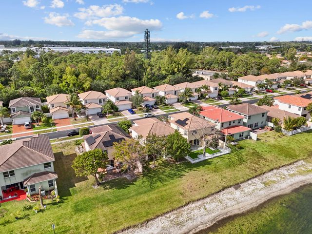 6427 Adriatic Way, Greenacres, FL 33413