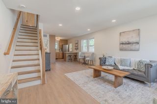 57 GARDEN DR, Alexandria, VA 22304