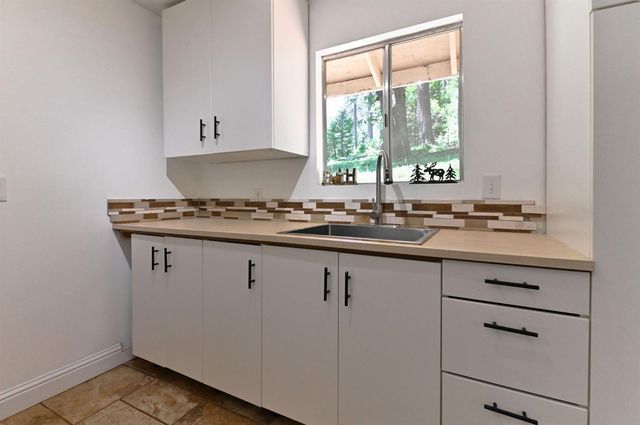 1303 Lily Valley Cir, West Point, CA 95255