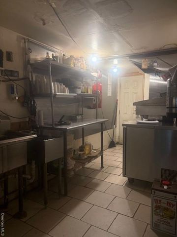 277 Wyckoff Avenue, Brooklyn, NY 11237