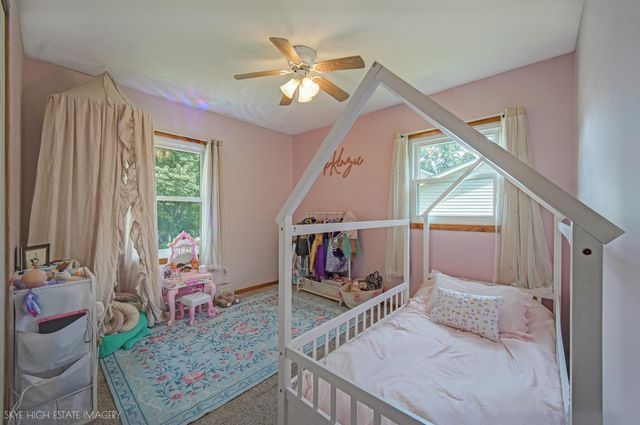 201 Brandt Place, Hobart, IN 46342