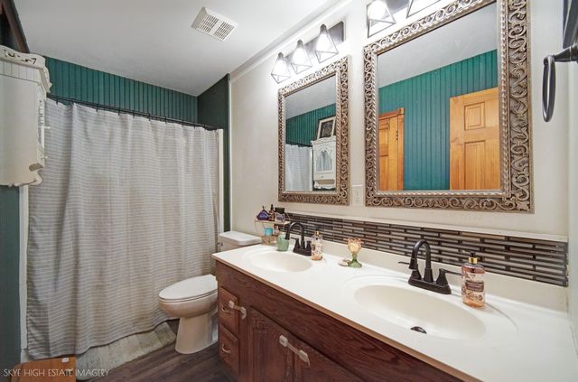 201 Brandt Place, Hobart, IN 46342