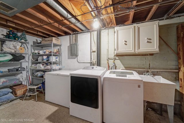 201 Brandt Place, Hobart, IN 46342