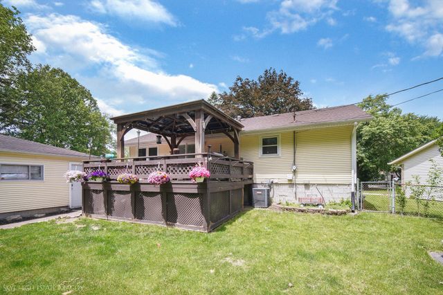 201 Brandt Place, Hobart, IN 46342