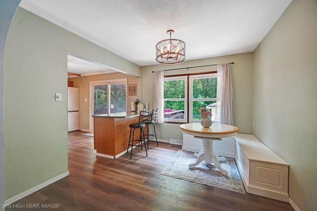 201 Brandt Place, Hobart, IN 46342
