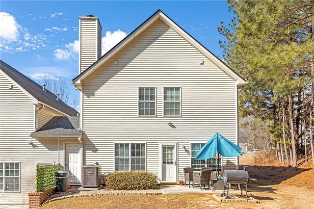 642 Lakes Circle, Lithonia, GA 30058