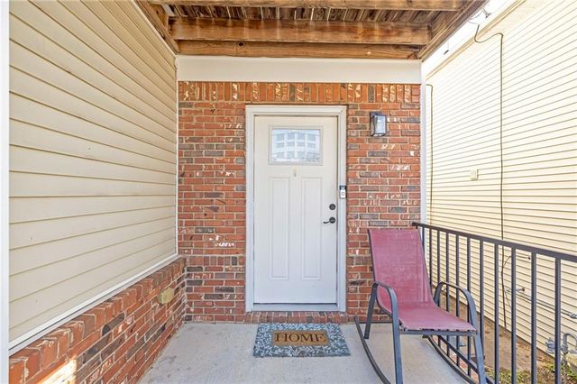 642 Lakes Circle, Lithonia, GA 30058