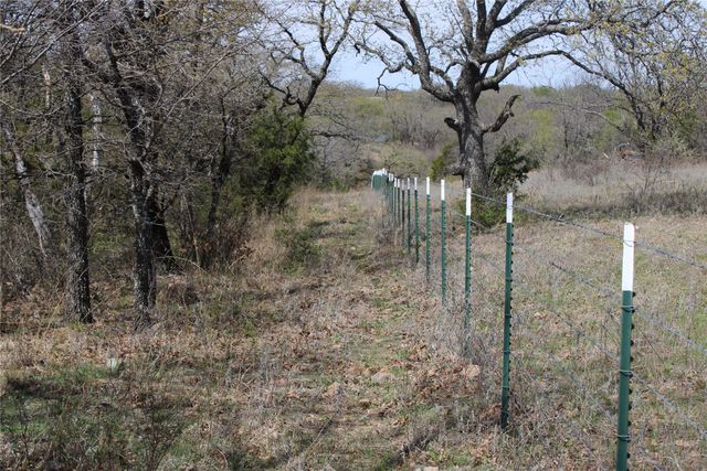 21 AC Erwin, Perrin, TX 78486
