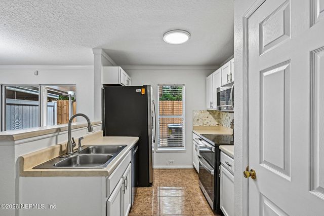 10543 AUTUMN TRACE Road, Jacksonville, FL 32257