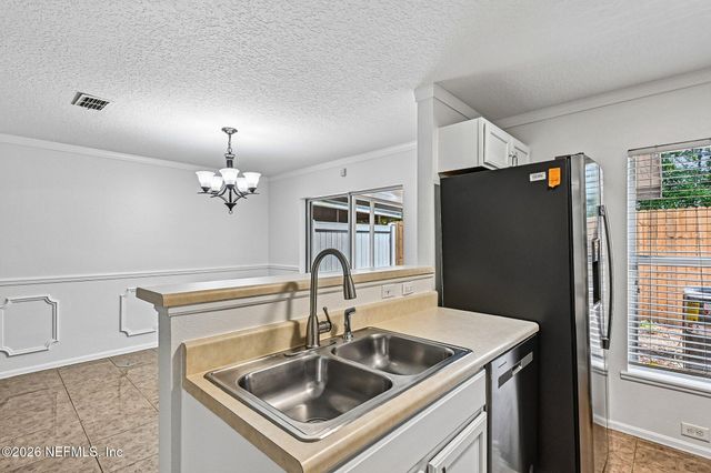 10543 AUTUMN TRACE Road, Jacksonville, FL 32257