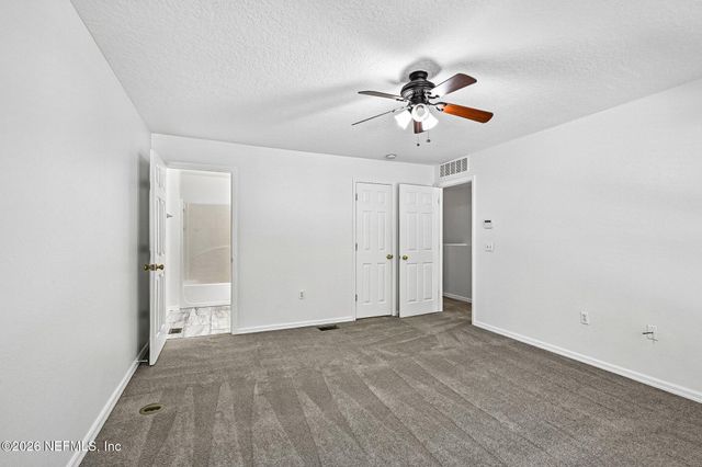 10543 AUTUMN TRACE Road, Jacksonville, FL 32257