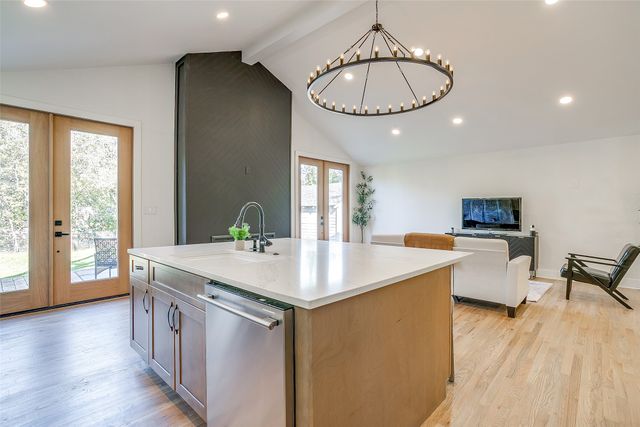 3532 W Biddison Street, Fort Worth, TX 76109