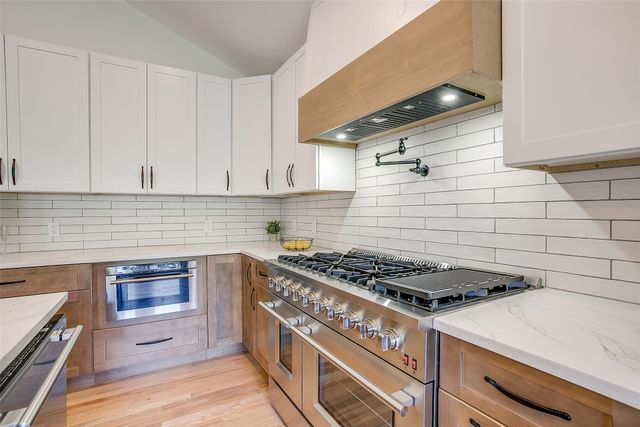 3532 W Biddison Street, Fort Worth, TX 76109