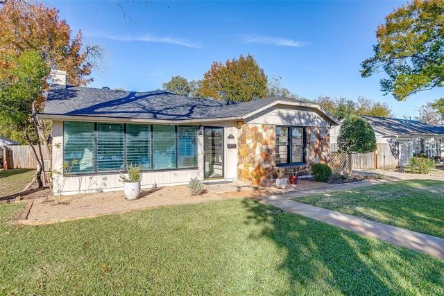 3532 W Biddison Street, Fort Worth, TX 76109