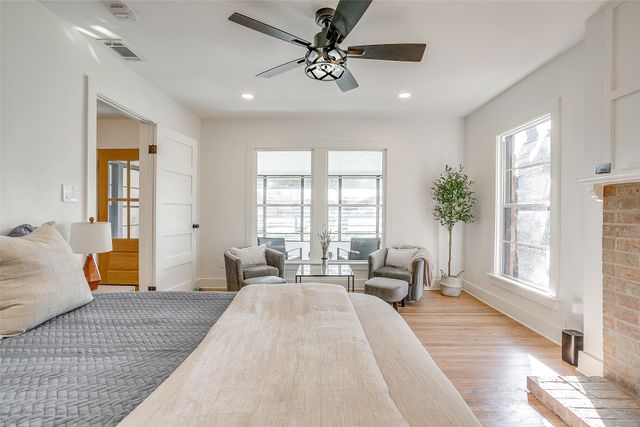 3532 W Biddison Street, Fort Worth, TX 76109