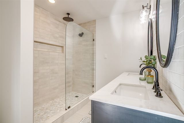 3532 W Biddison Street, Fort Worth, TX 76109